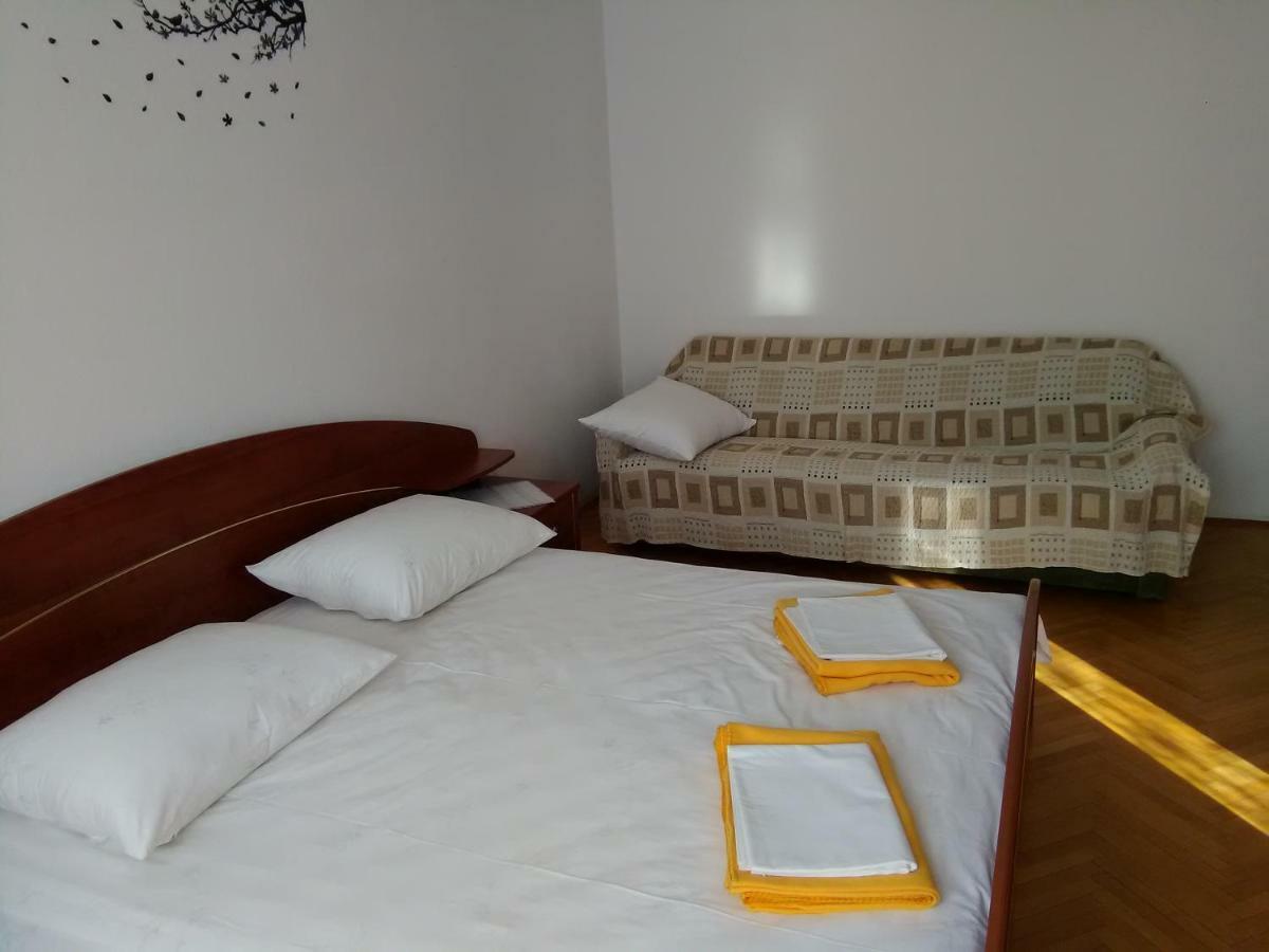 Apartments Mare Croatia Сень Экстерьер фото
