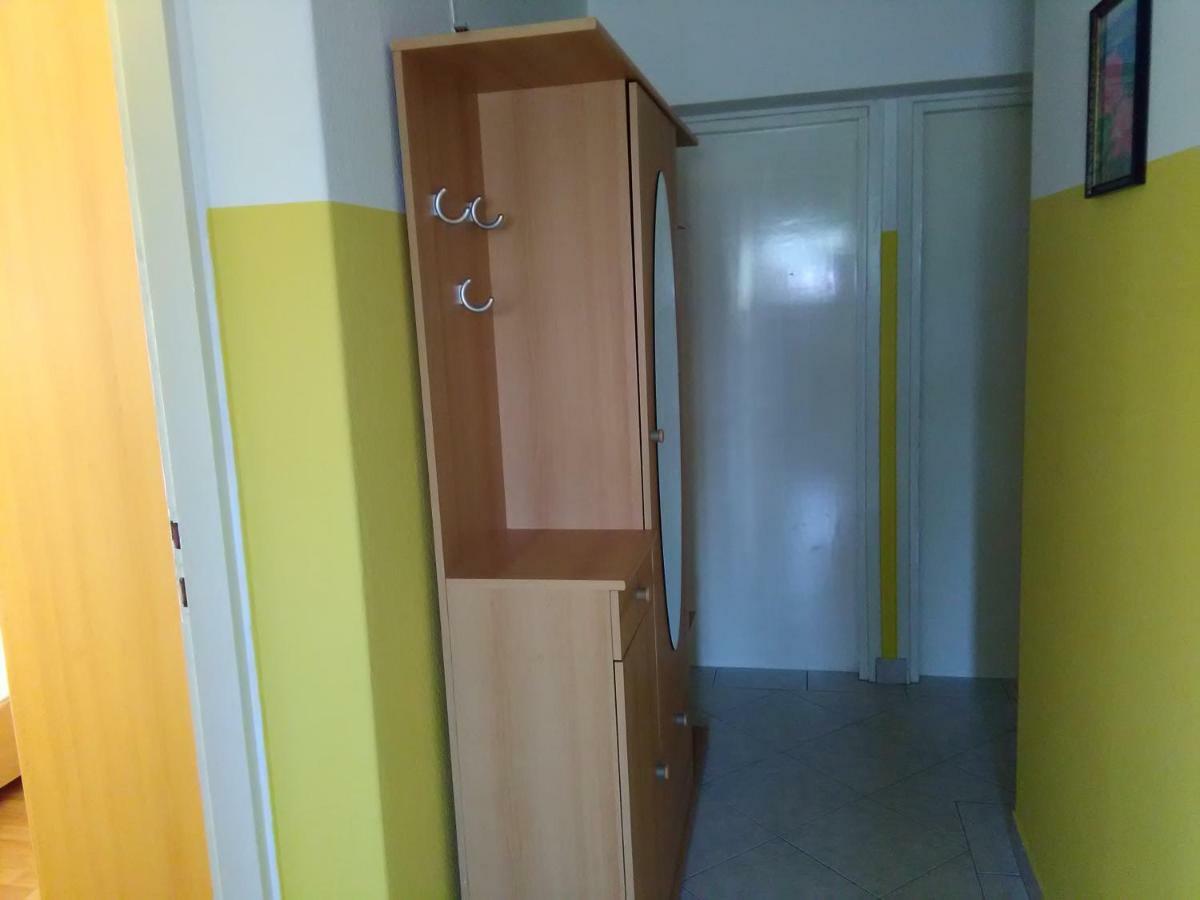 Apartments Mare Croatia Сень Экстерьер фото