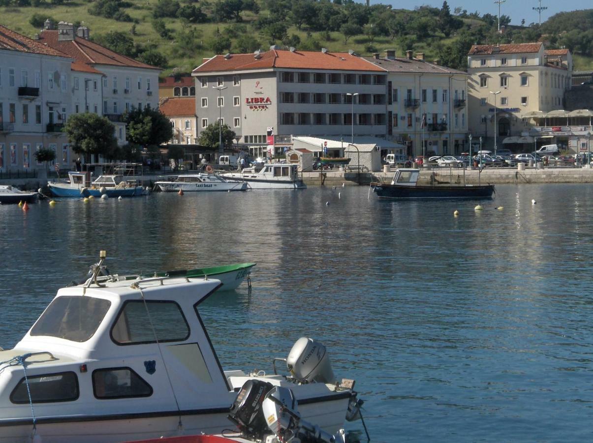 Apartments Mare Croatia Сень Экстерьер фото